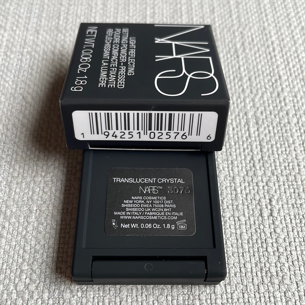 NARS Light Reflecting Setting Powder 1.8g - micro-sized- translucent crystal - Picture 5 of 9